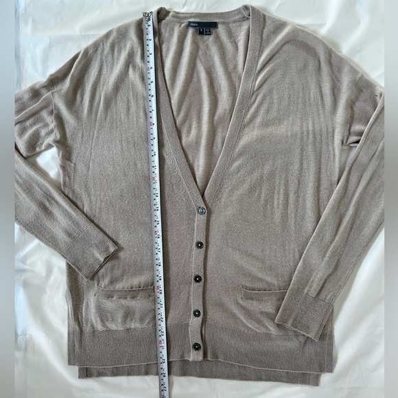 VINCE cardigan button down v neck beige sweater oversized fit - Picture 6 of 8